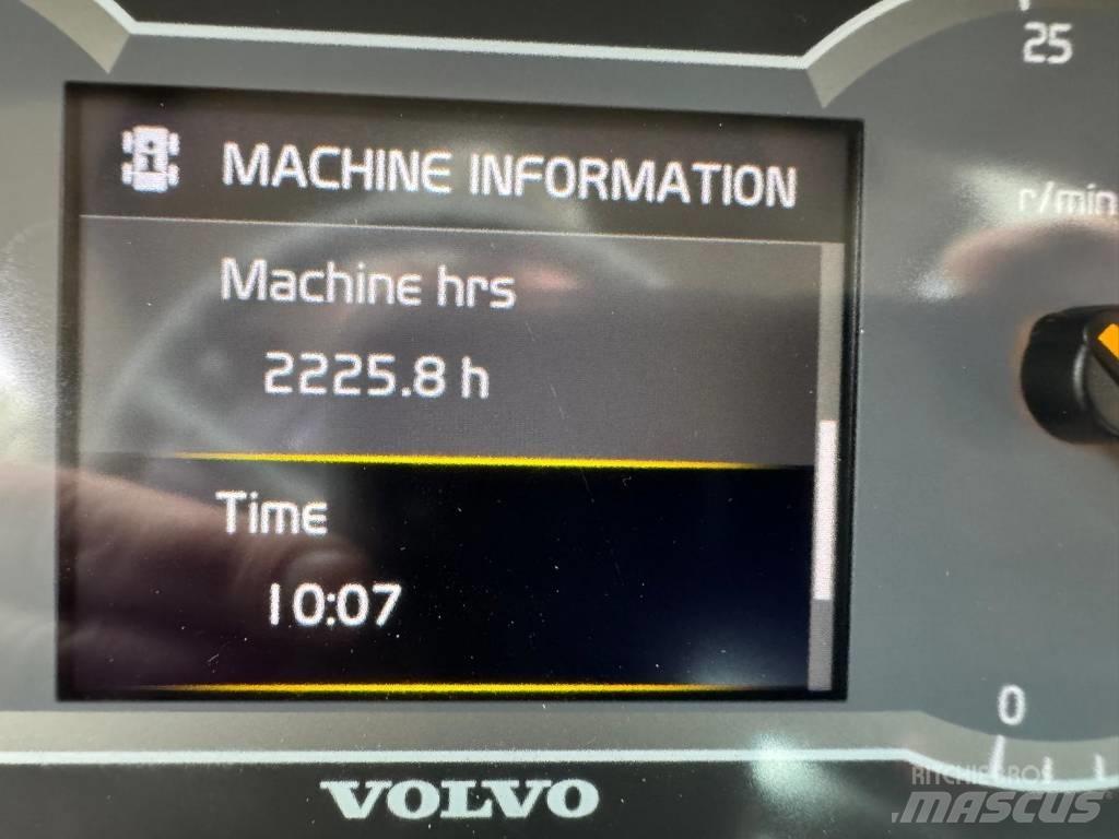 Volvo L 180 H Pale gommate