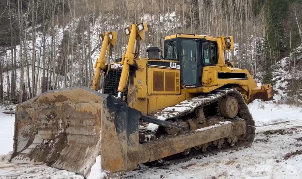 CAT D 8 R Dozer cingolati
