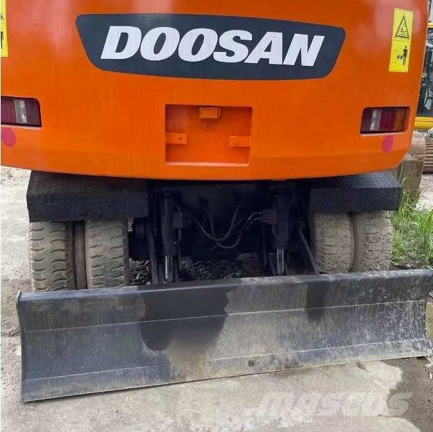 Doosan DH150W-7 Escavatori gommati