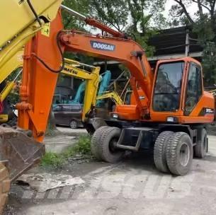 Doosan DH150W-7 Escavatori gommati