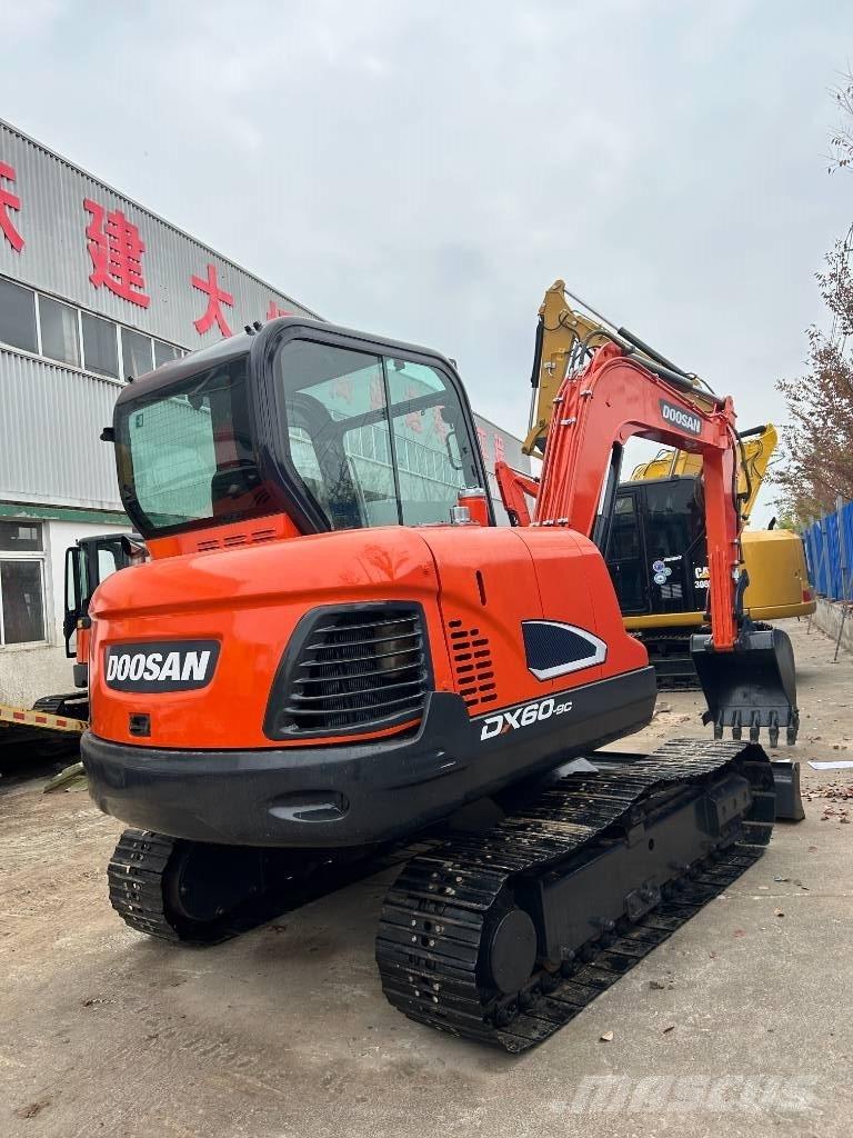 Doosan DX 60 Escavatori cingolati