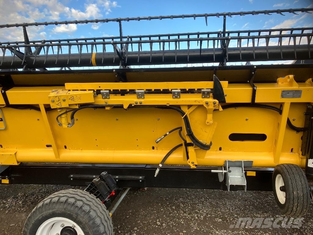 New Holland 40R Testate per mietitrebbie