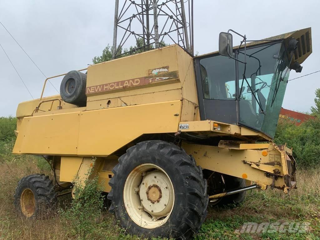 New Holland TX 32 Mietitrebbiatrici