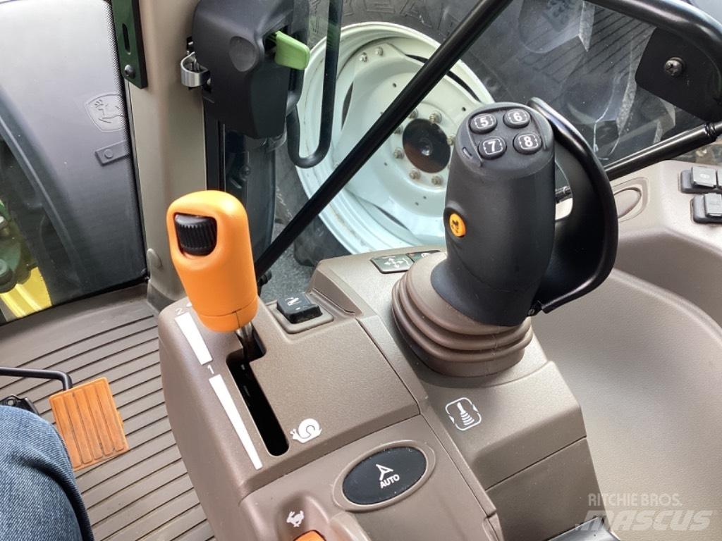 John Deere 6120M Trattori