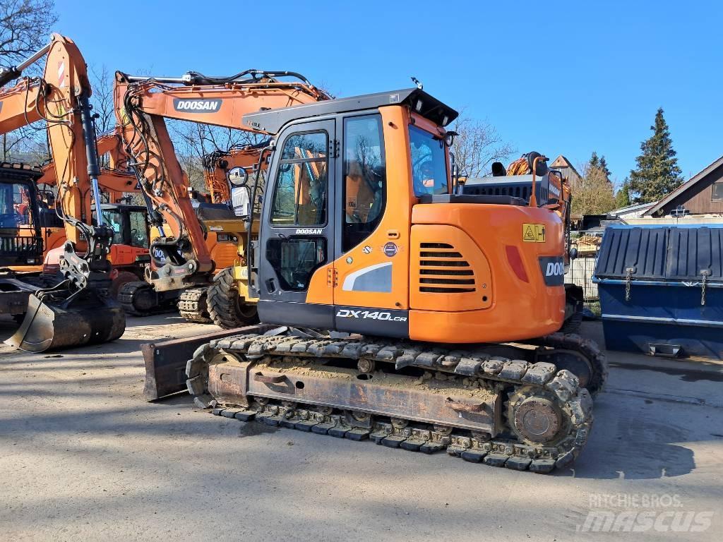 Develon DX 140 LCR-5 Escavatori cingolati