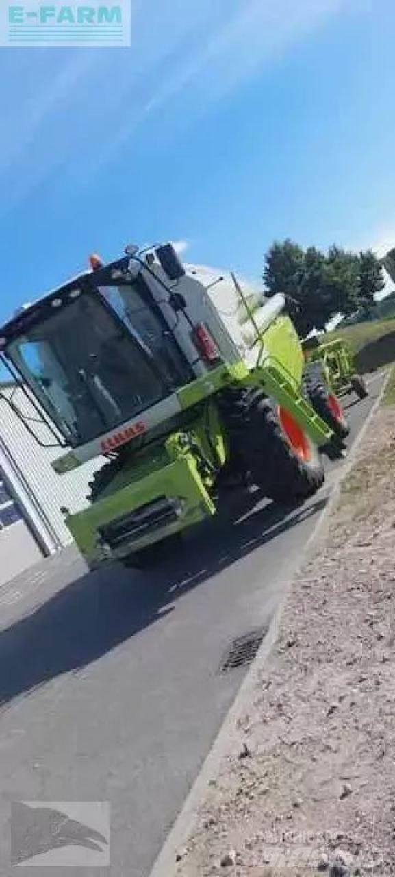 CLAAS tucano 430 Mietitrebbiatrici