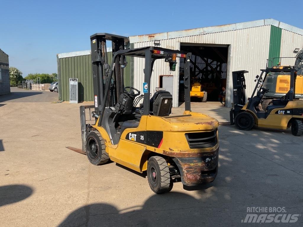 CAT DP35NT Carrelli elevatori diesel