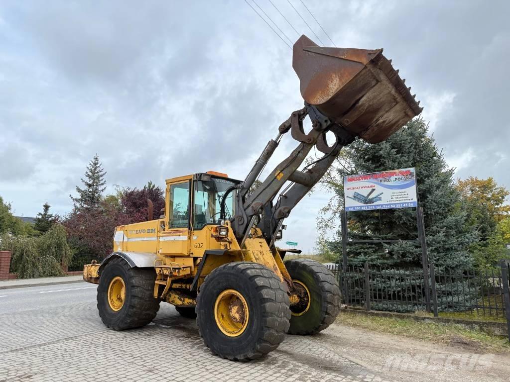 Volvo L 120 Pale gommate