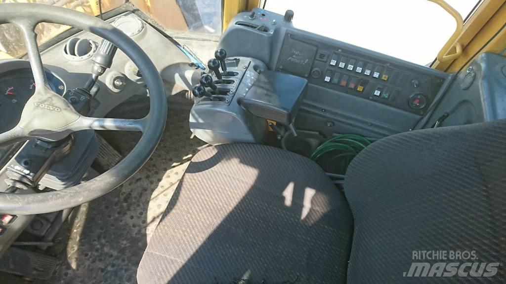 Volvo L 150 E Pale gommate