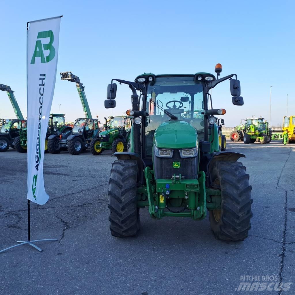 John Deere 5125R Trattori