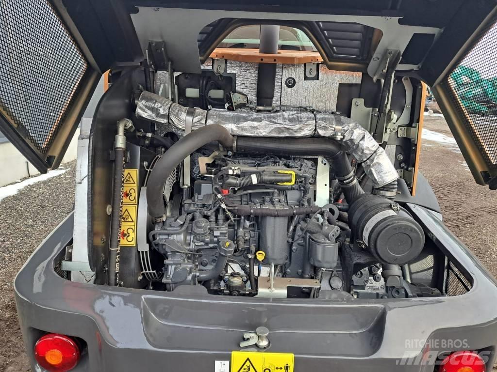 CASE 321 F Pale gommate