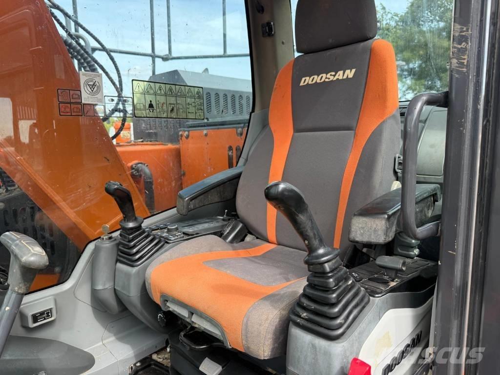 Doosan DX 140 LCR-5 Escavatori cingolati