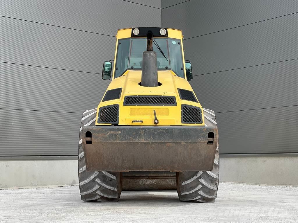 Bomag BW 213 DH-4 Rulli monotamburo