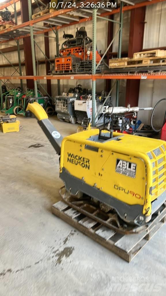 Wacker Neuson DPU 90 Vibratori