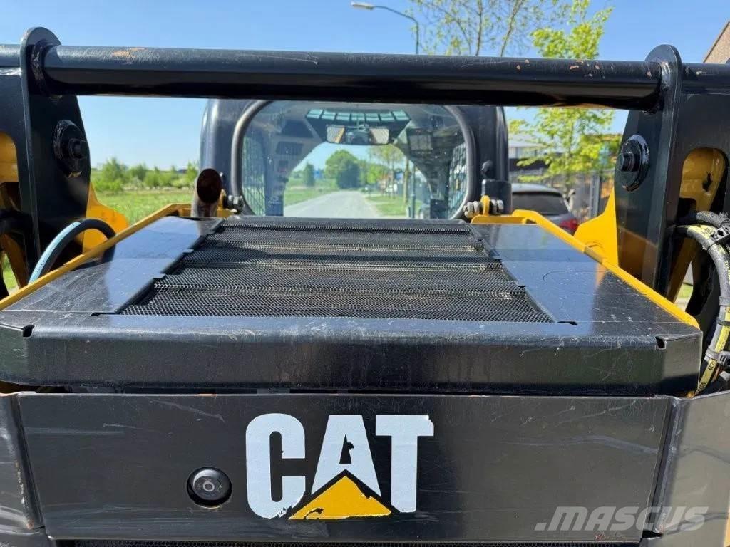 CAT 259D Mini Pale Gommate