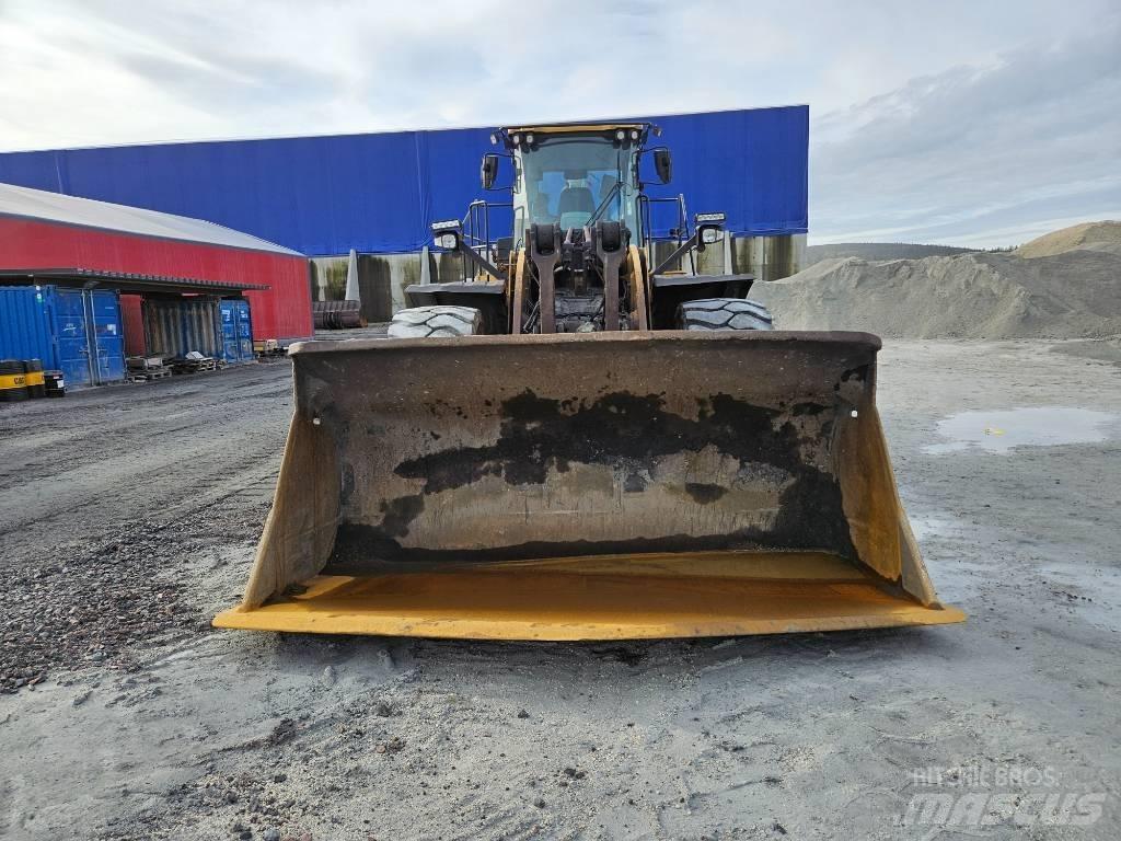 CAT 982 M Pale gommate
