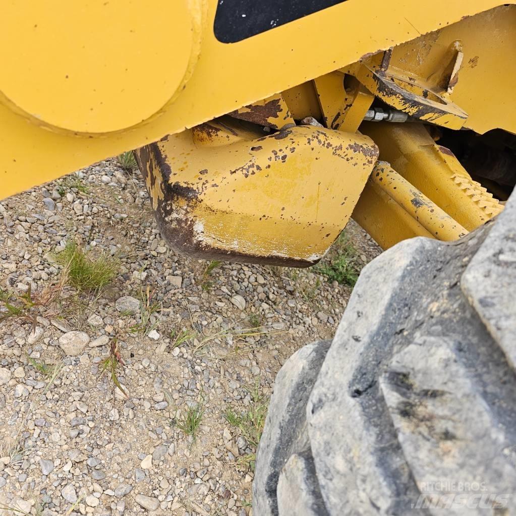 CAT 430E IT Terne