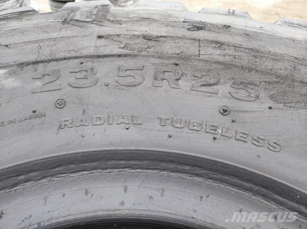  23.5 R25 tires Pneumatici, ruote e cerchioni