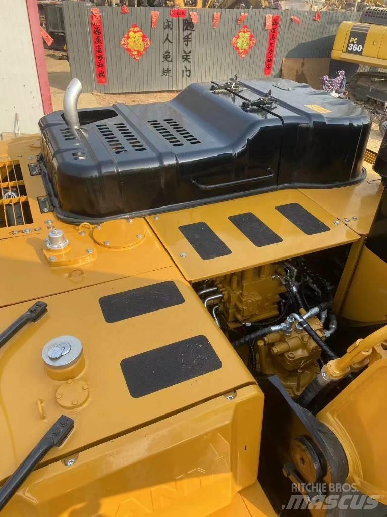 Sany SY215C Escavatori cingolati