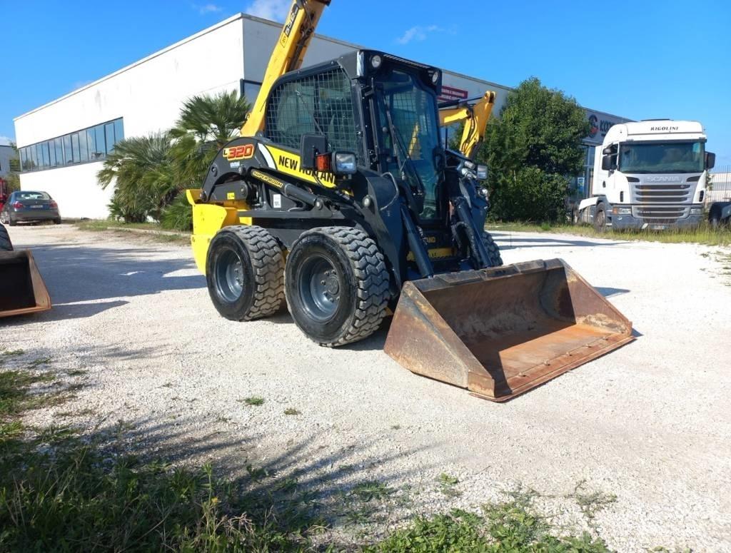 New Holland L320 Mini Pale Gommate