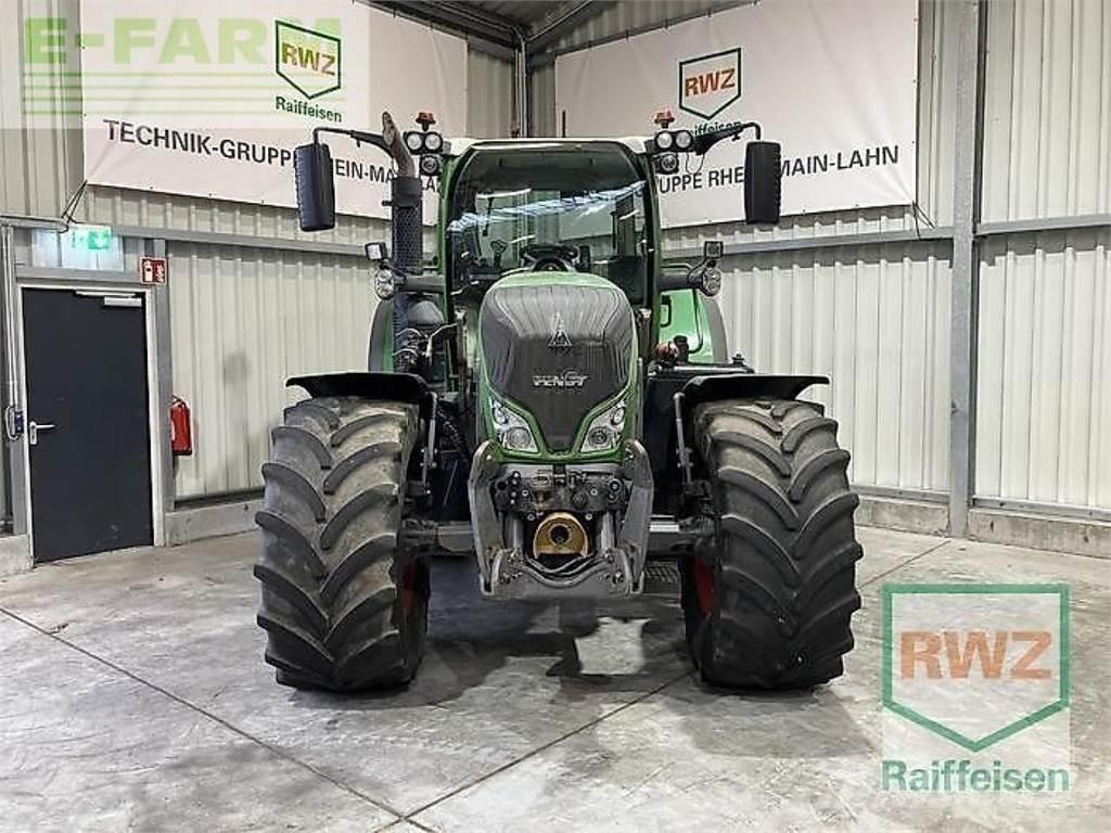 Fendt 700 vario s4 Trattori