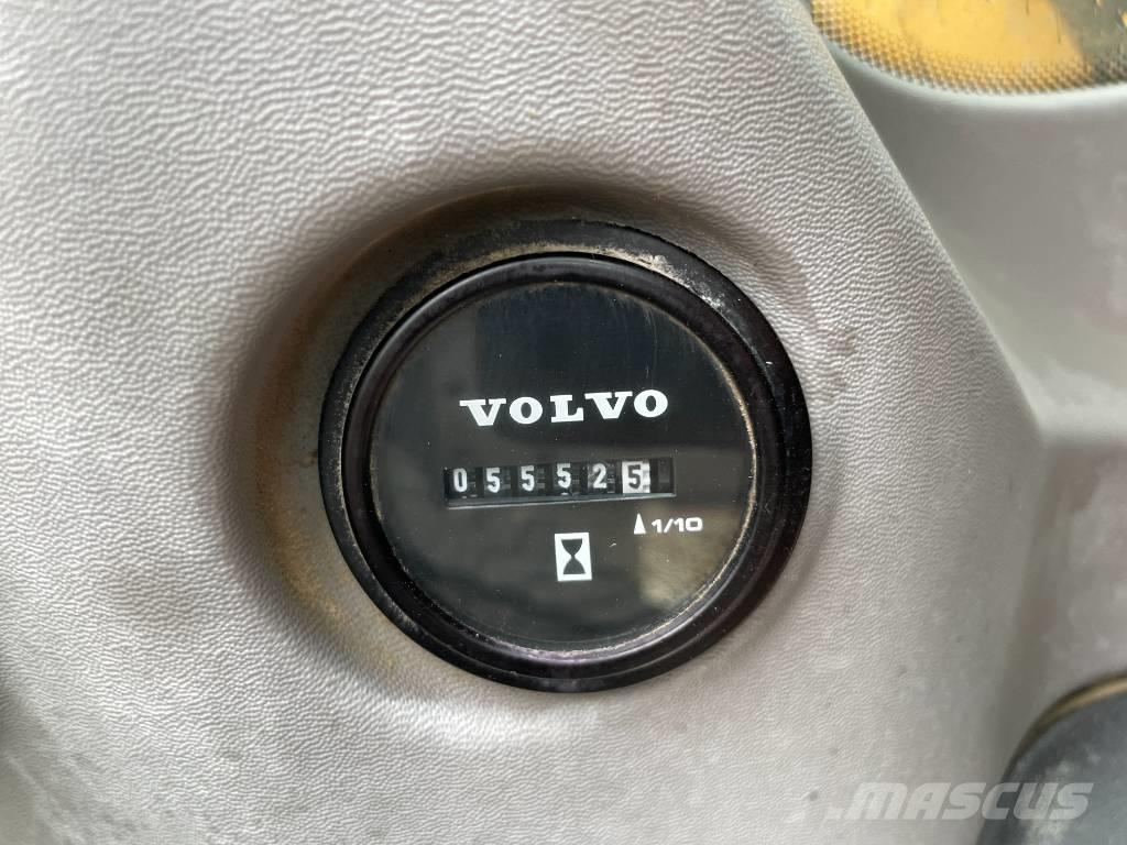 Volvo ECR 235 Escavatori cingolati