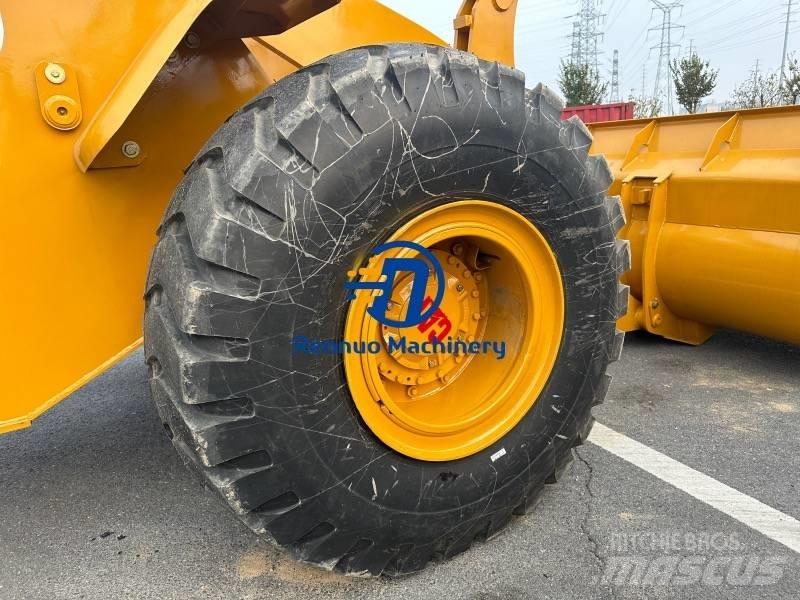 CAT 966H Pale gommate