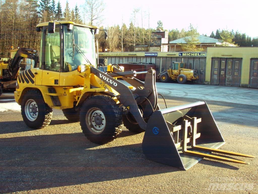 Volvo L 30 Pale gommate