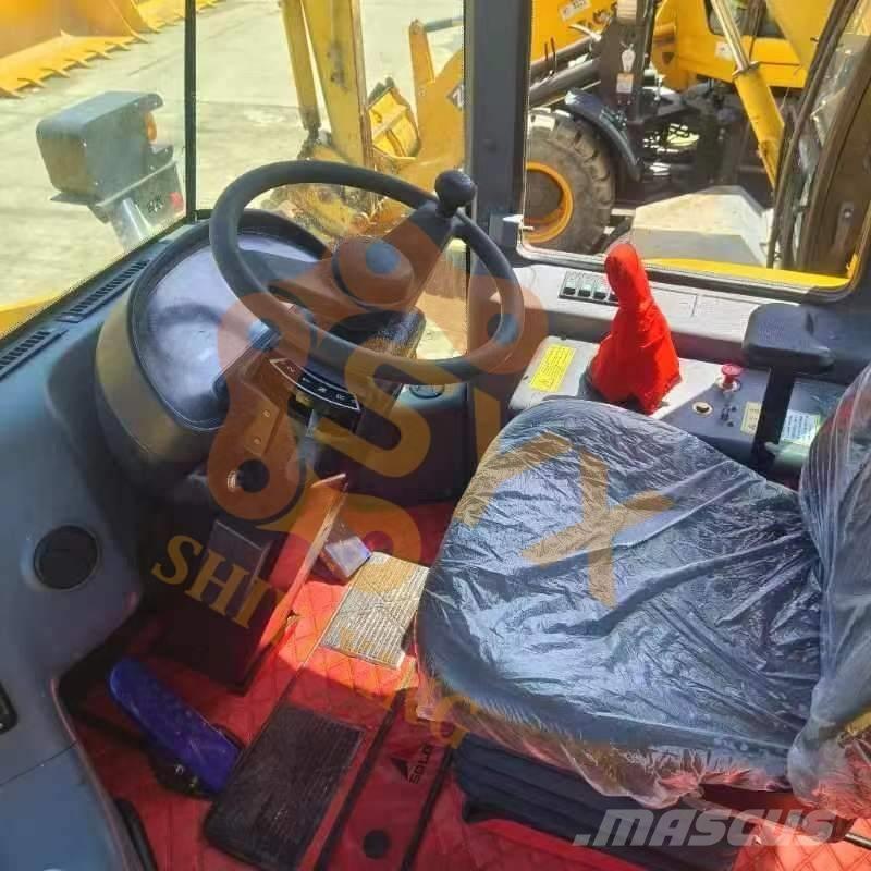 SDLG LG 936 Pale gommate