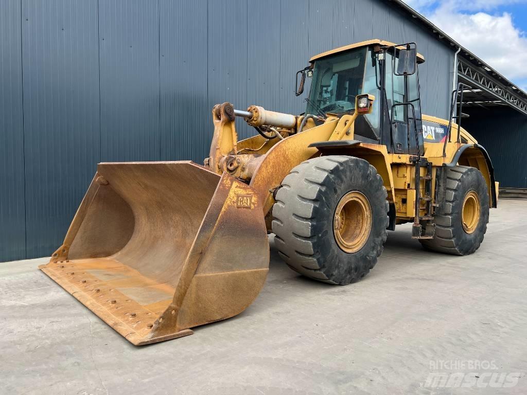 CAT 966 H Pale gommate
