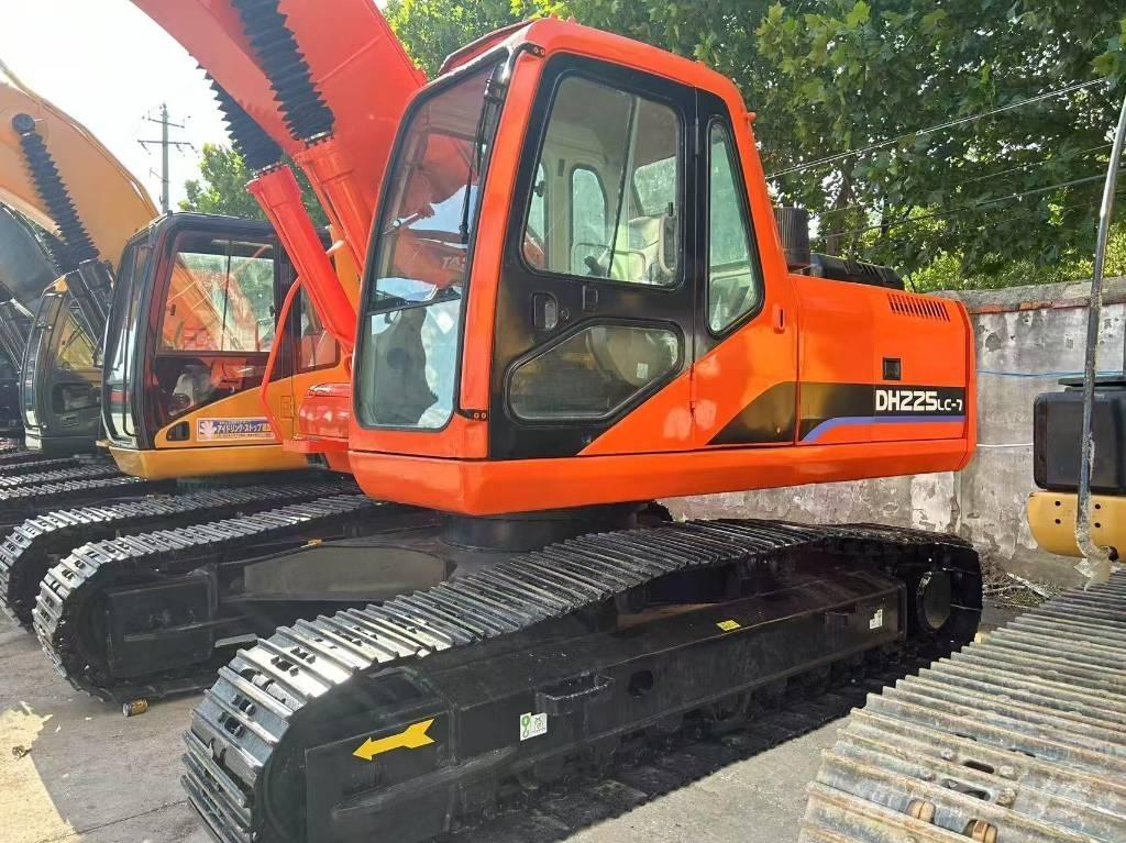 Doosan DH 225 LC-7 Escavatori cingolati