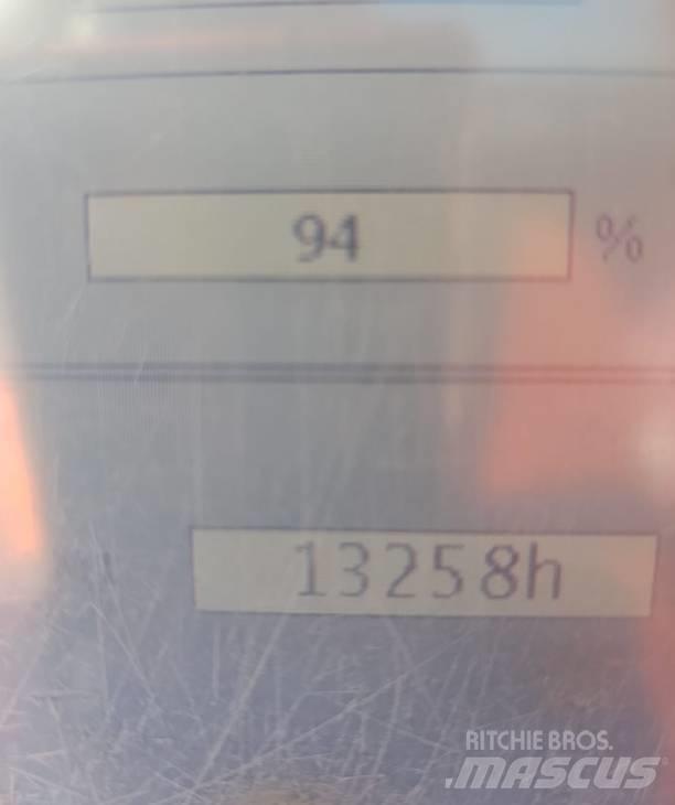 Demag CC2800-1NT Gru cingolate