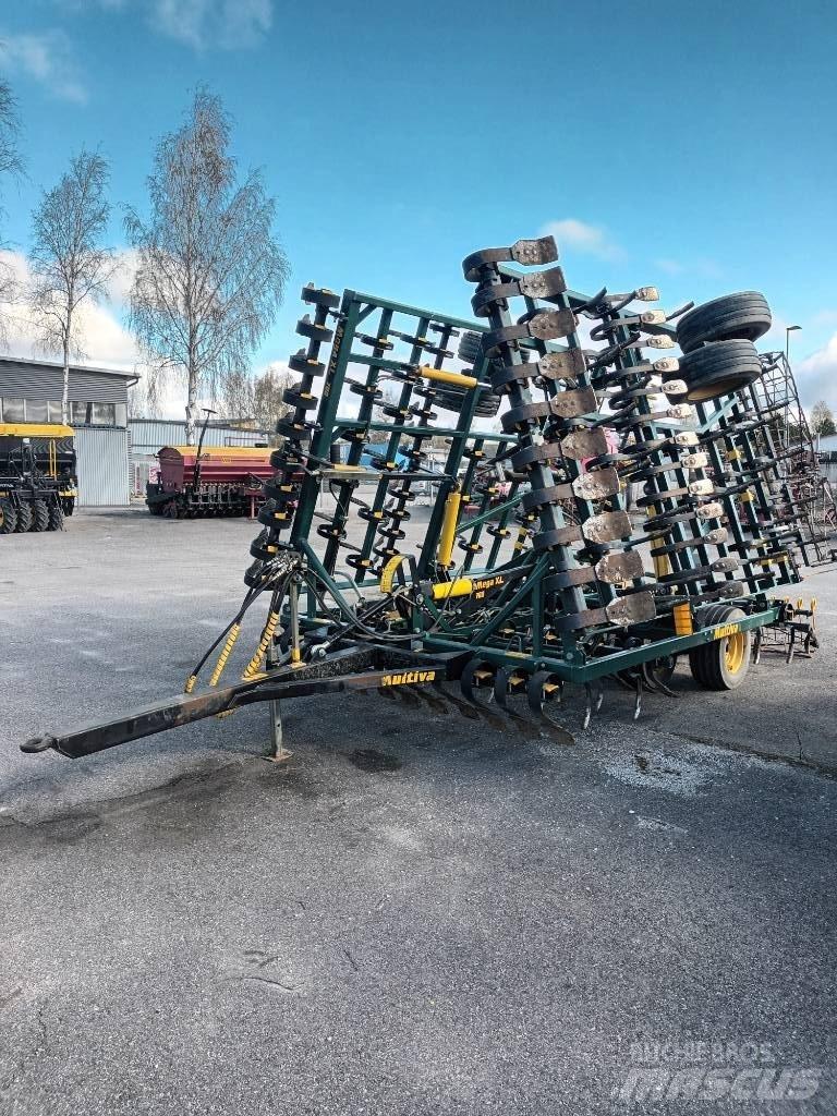 Multiva Mega XL 700 Erpici