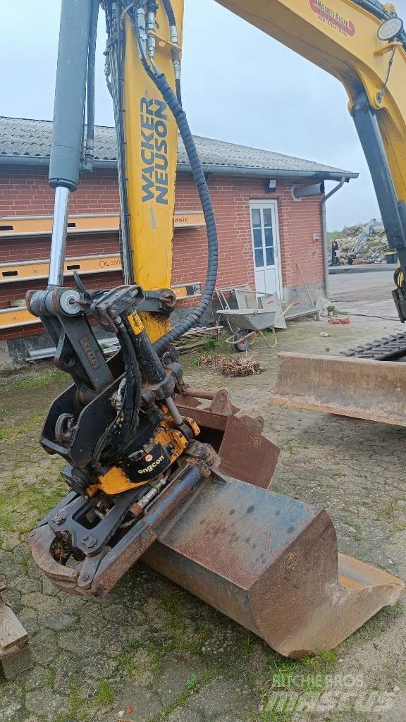 Wacker Neuson 6003 Miniescavatori