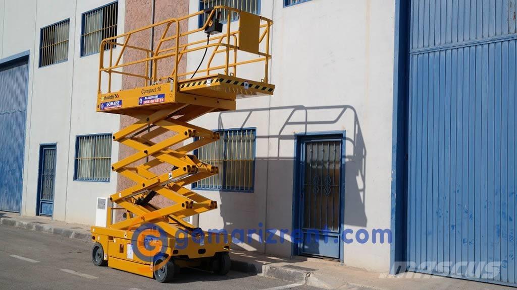 Haulotte Compact 10 Piattaforme a pantografo
