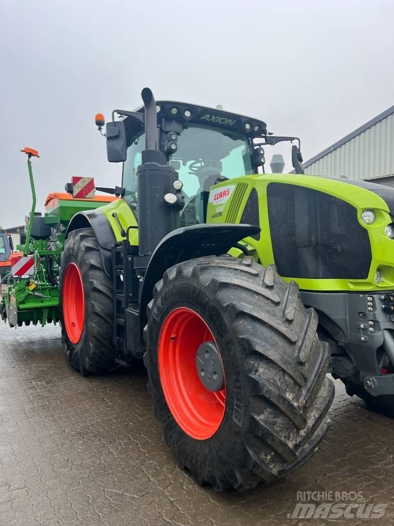 CLAAS Axion 930 Trattori