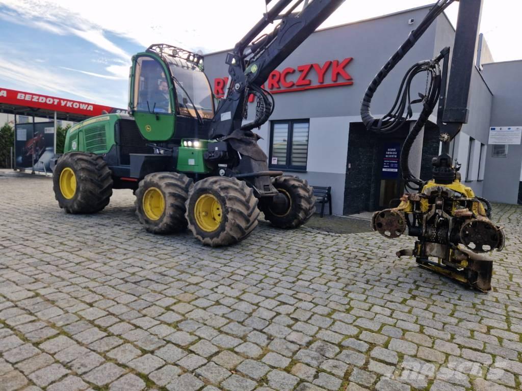 John Deere 1070 E Abbattitrici, Disboscatrici