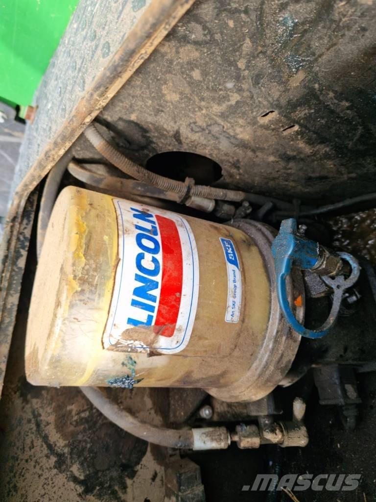 John Deere 1070 E Abbattitrici, Disboscatrici