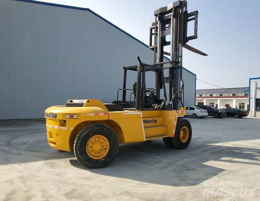 Komatsu FD 200 Carrelli elevatori diesel