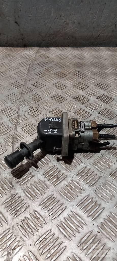 Volvo FH 12 1628144 Cabine e interni