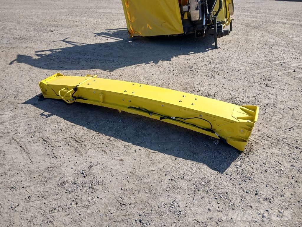 John Deere 460 Plus Trince semoventi