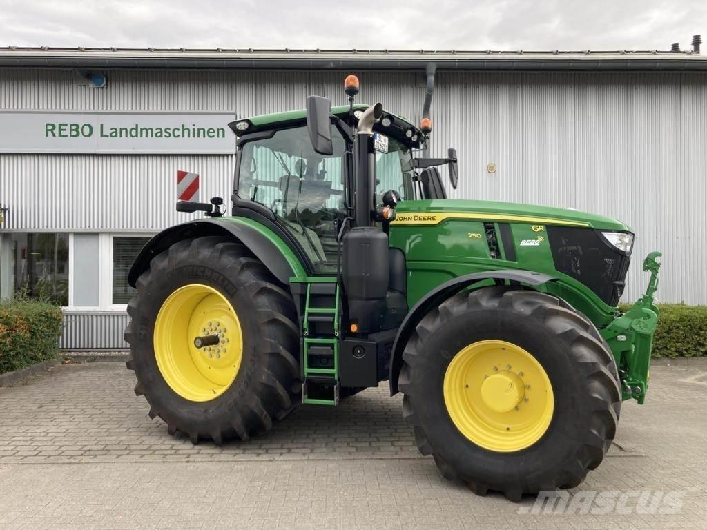 John Deere 6R250 Trattori