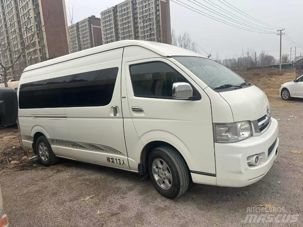 Toyota Coaster Autobus interurbani