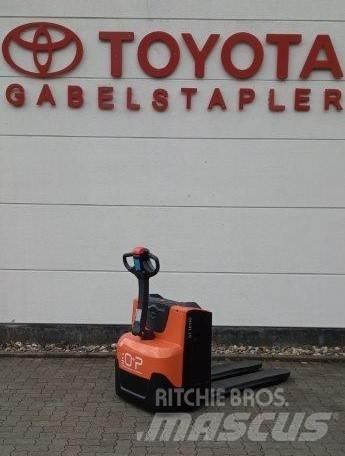 Toyota LWE 200 Transpallet manuale