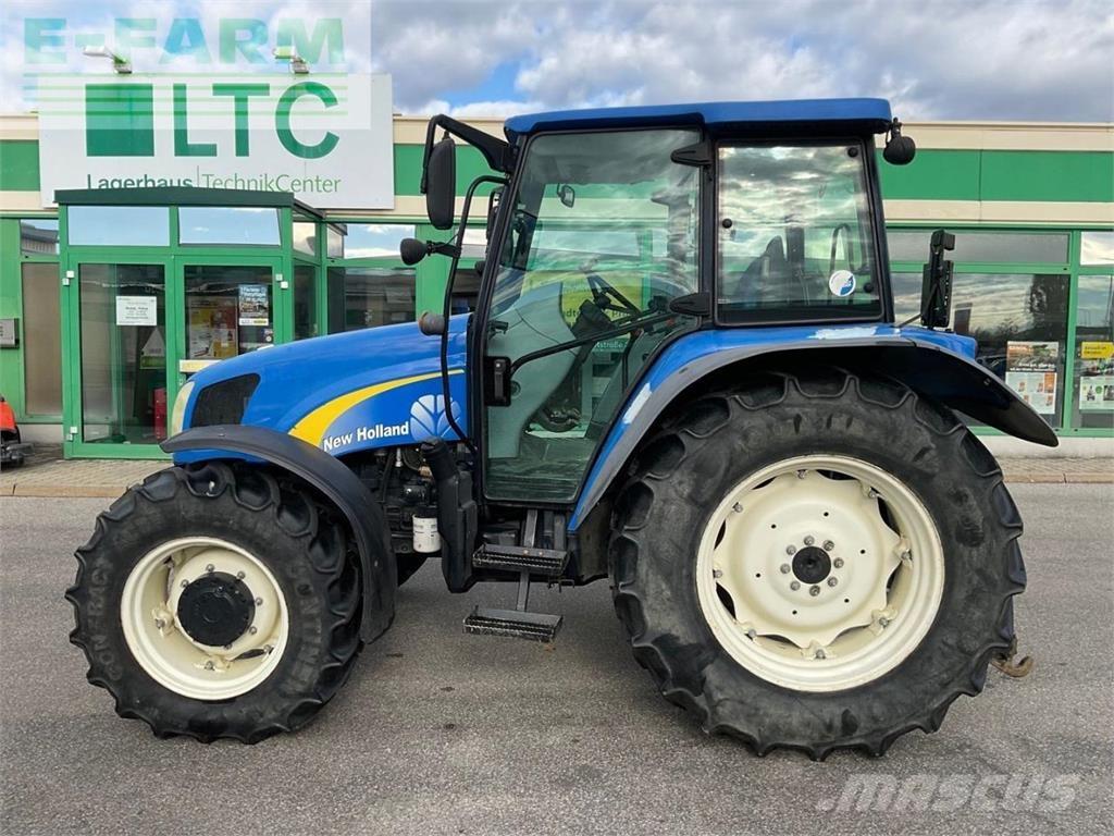 New Holland T 5030 Trattori