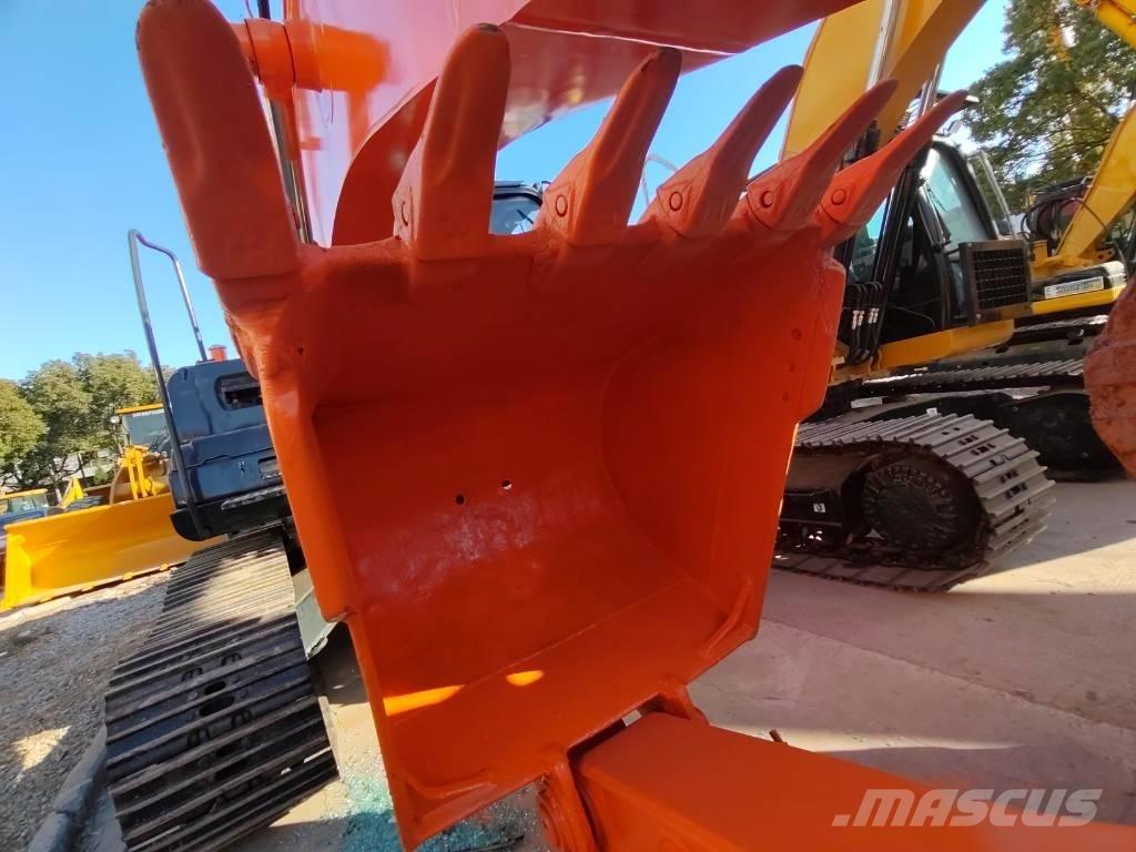 Hitachi ZX 200 Escavatori cingolati