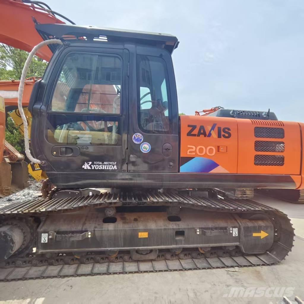 Hitachi ZX 200 Escavatori cingolati