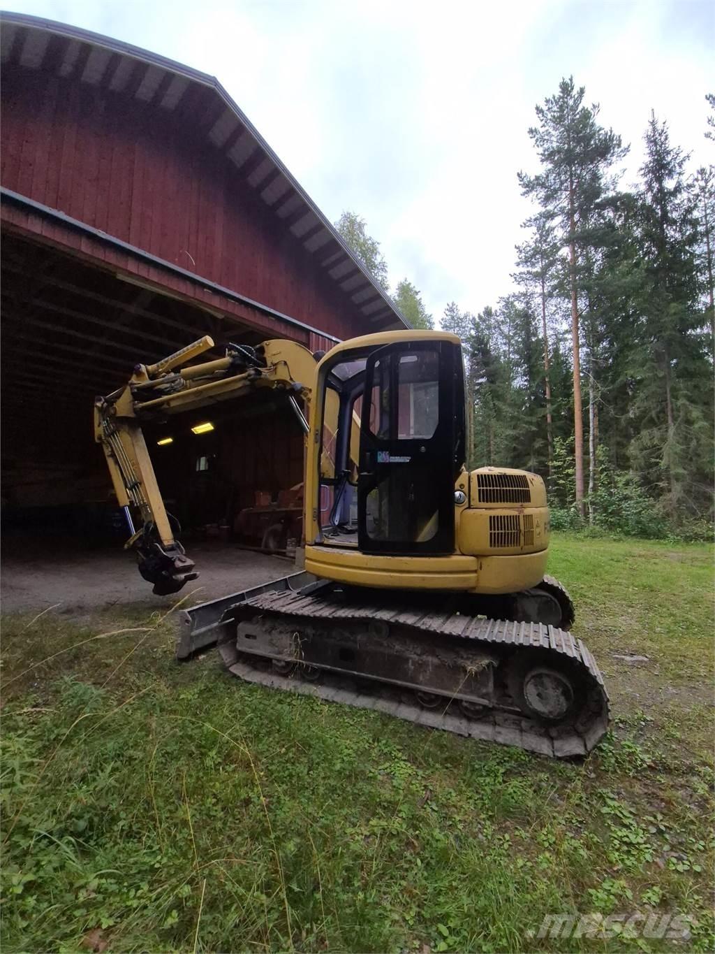 Komatsu PC75 UU Escavatori cingolati