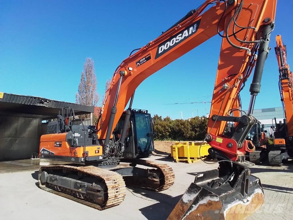 Doosan DX300LC-7 K Escavatori cingolati