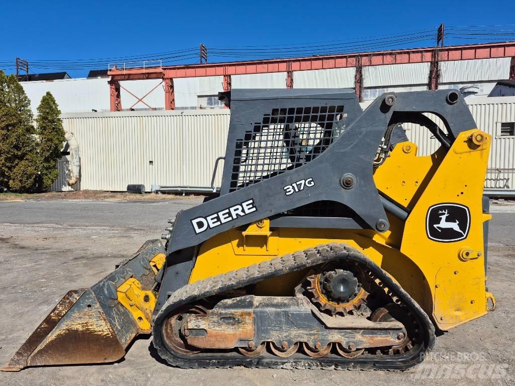 John Deere 317 Mini Pale Gommate